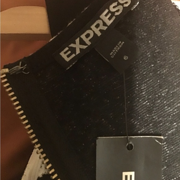 NWT Two Toned Full length back Zipper - Picture 5 of 10